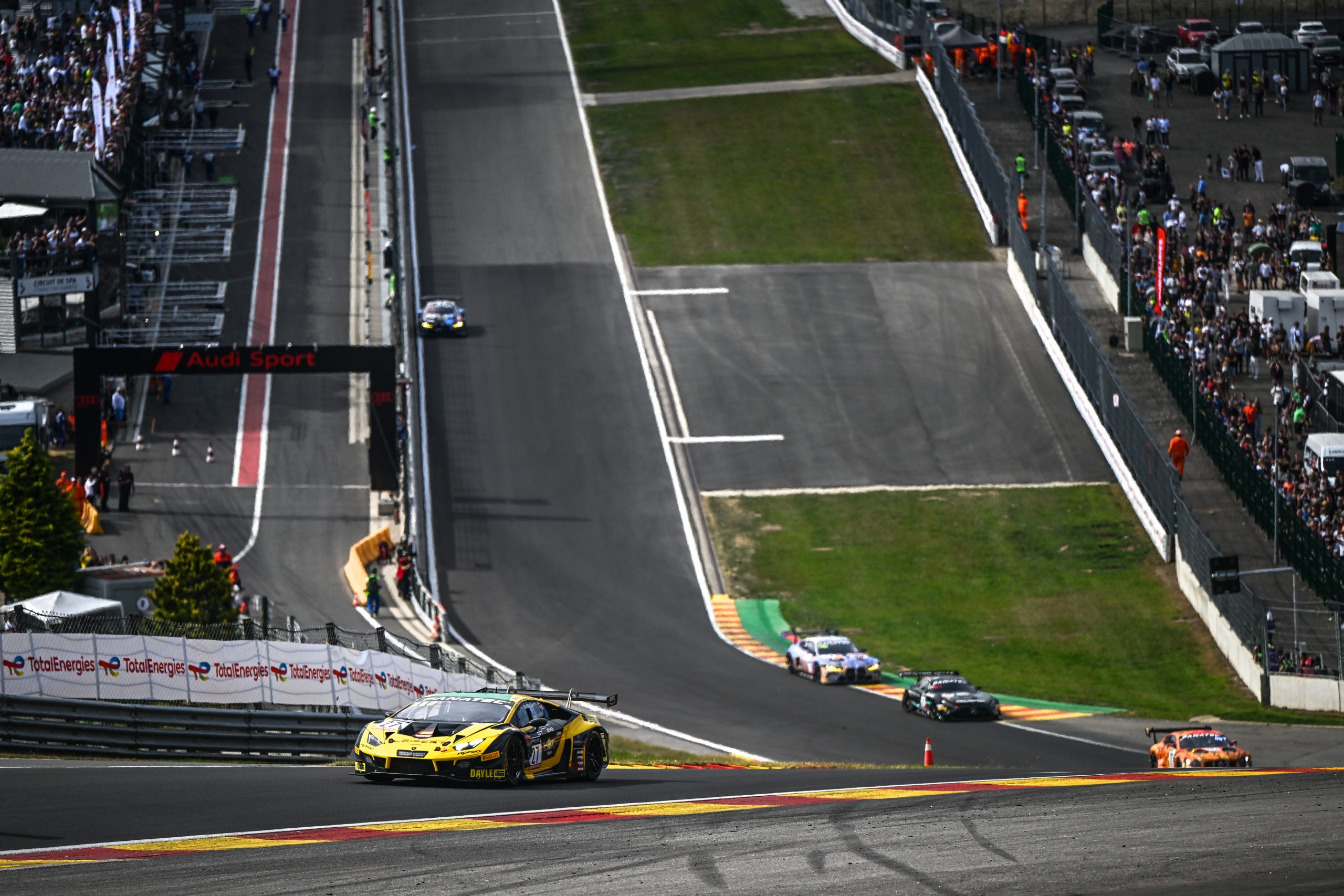 Fanatec GT World Challenge 24h Spa: An early exit for Leipert Motorsport in the Lamborghini GT3 after a brilliant chase to catch up